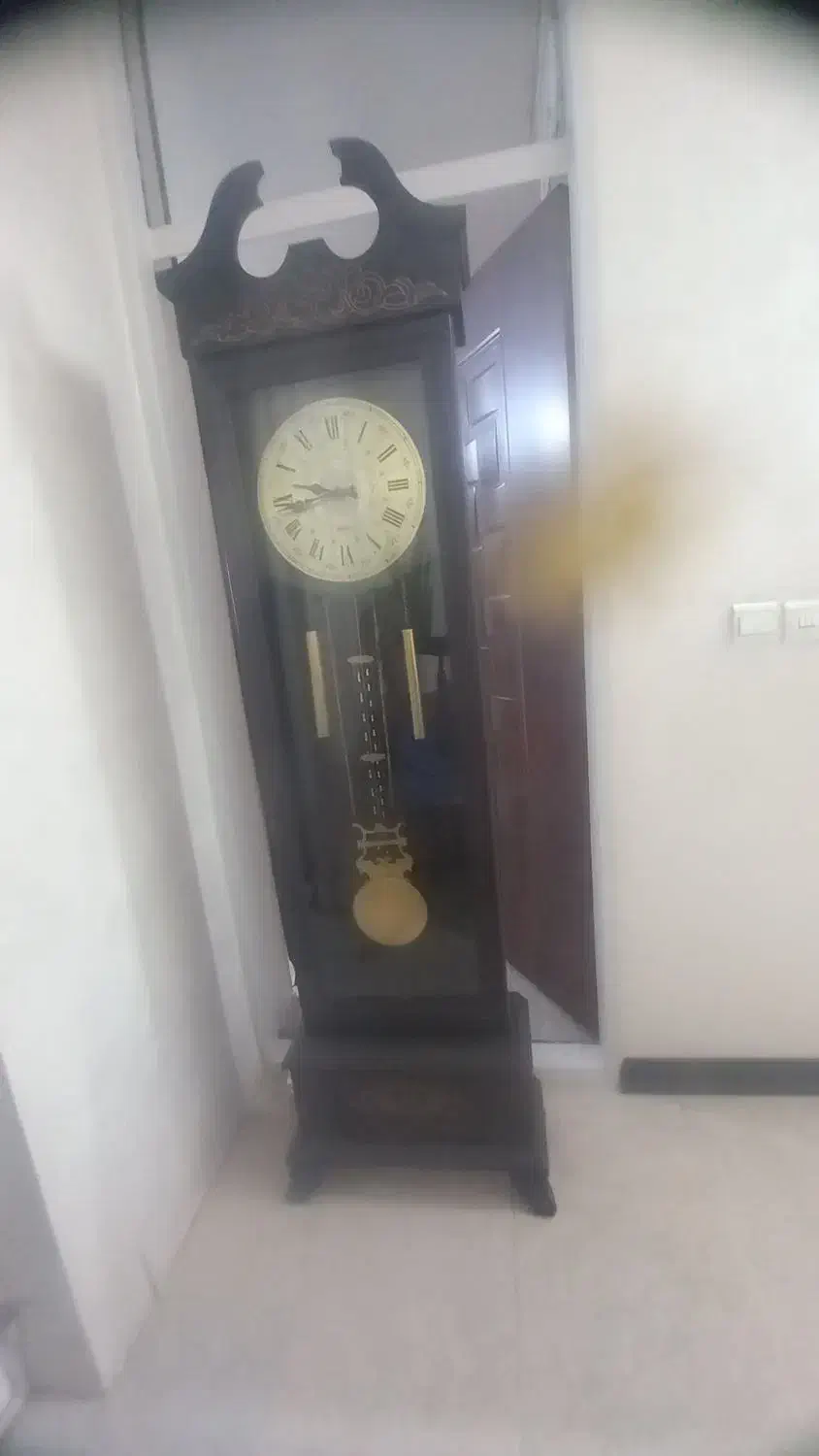 سایت ایستاده در حد نو ..کاملا سالم|ساعت دیواری و تزئینی|خمینی‌شهر, |دیوار