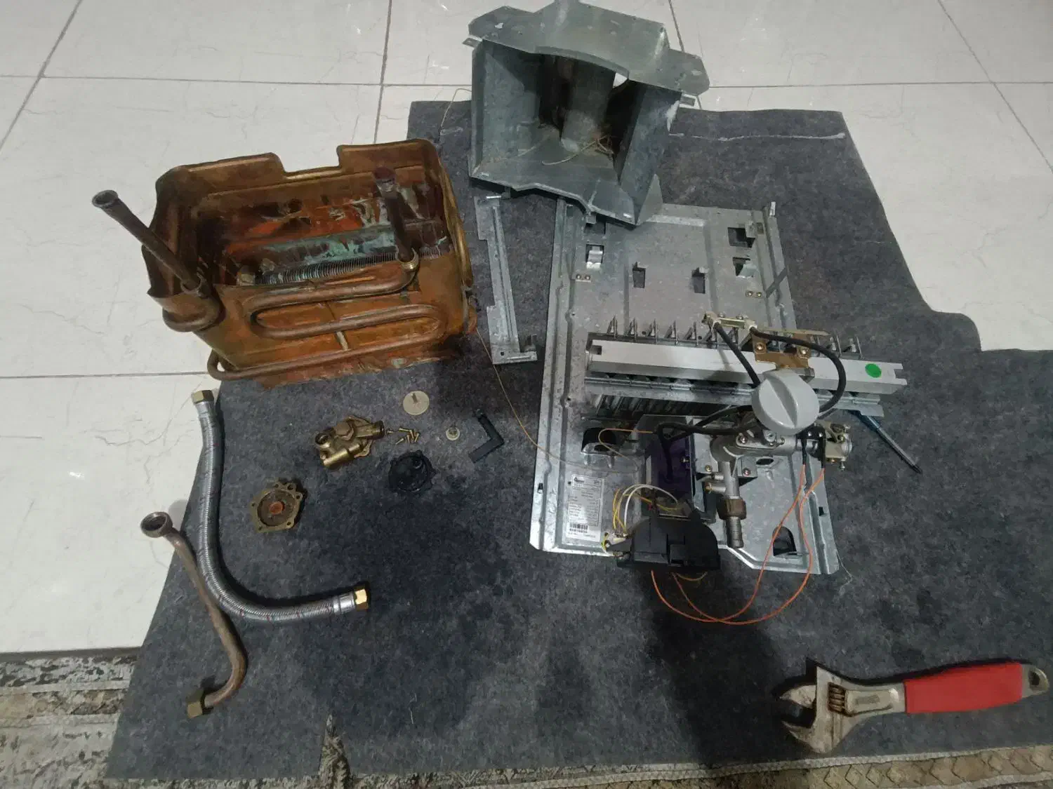 تعمیروتعمیرات وسرویس وانواع آبگرمکن ونصب پمپ تصبیه|خدمات پیشه و مهارت|اهواز, گلستان|دیوار