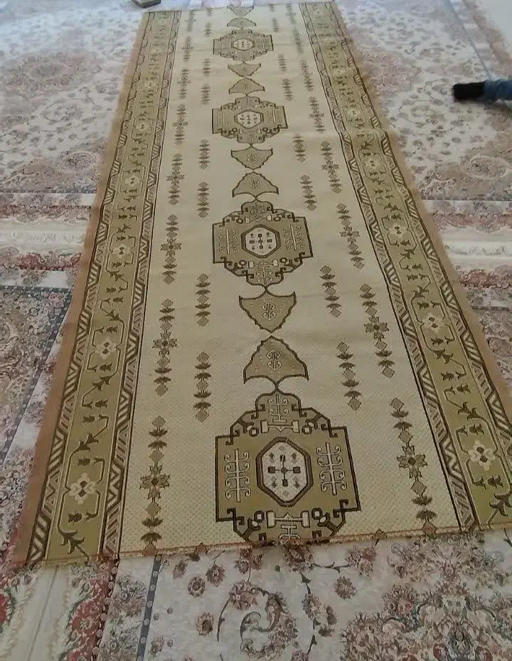 دو تا فرش ویک عدد گلیم|فرش|مرند, |دیوار