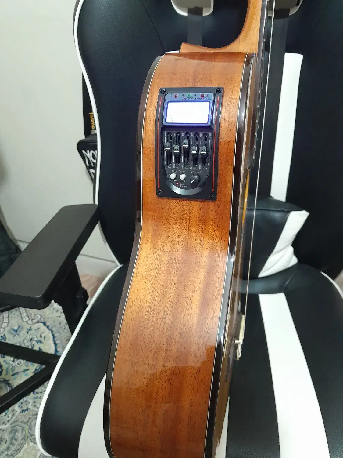 گیتار اندرس پیکاپ خور|گیتار، بیس، امپلیفایر|شیراز, میانرود|دیوار