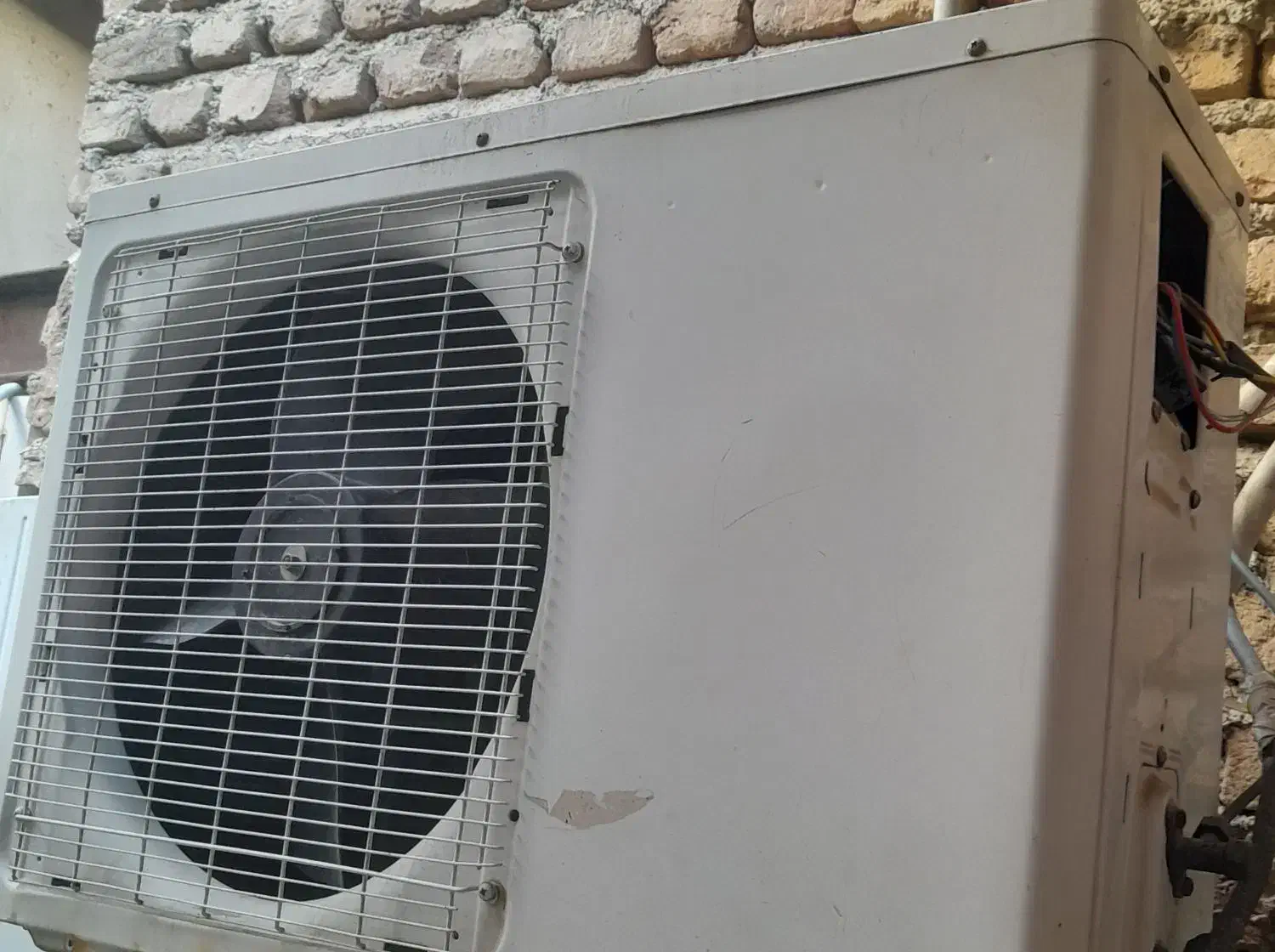 اسپیلت  ۱۸ هزار جنرال   سالم  نصب  شده|کولر گازی و فنکوئل|گالیکش, |دیوار
