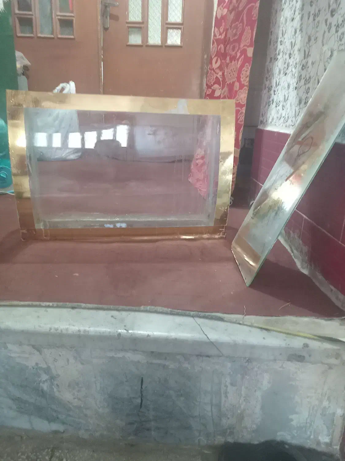 آکواریوم|لوازم جانبی حیوانات|سبزوار, باهنر|دیوار