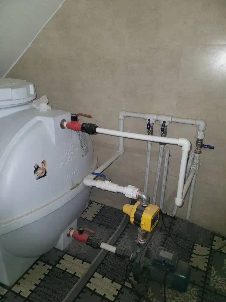 تاسیسات ساختمانی لوله کشی آب و فاضلاب|خدمات پیشه و مهارت|اصفهان, آبشار|دیوار