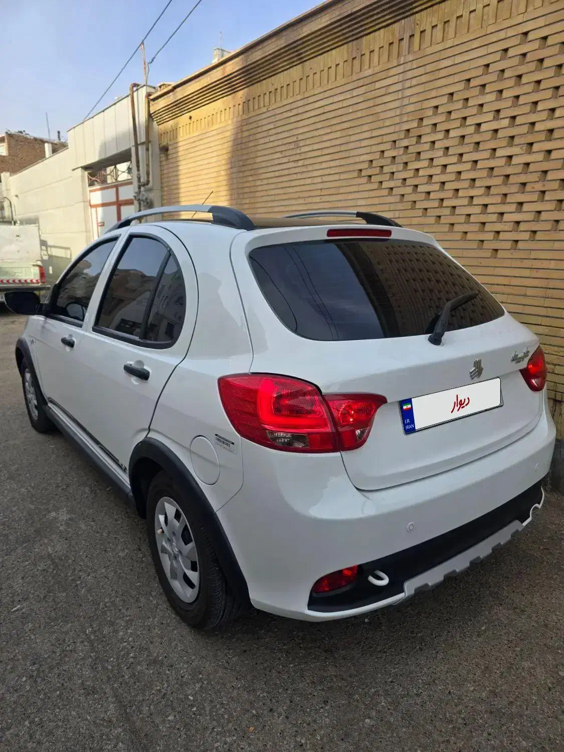 کوییک ار ۱۰تا کار گارانتی فعال|خودرو سواری و وانت|سبزوار, هویزه|دیوار