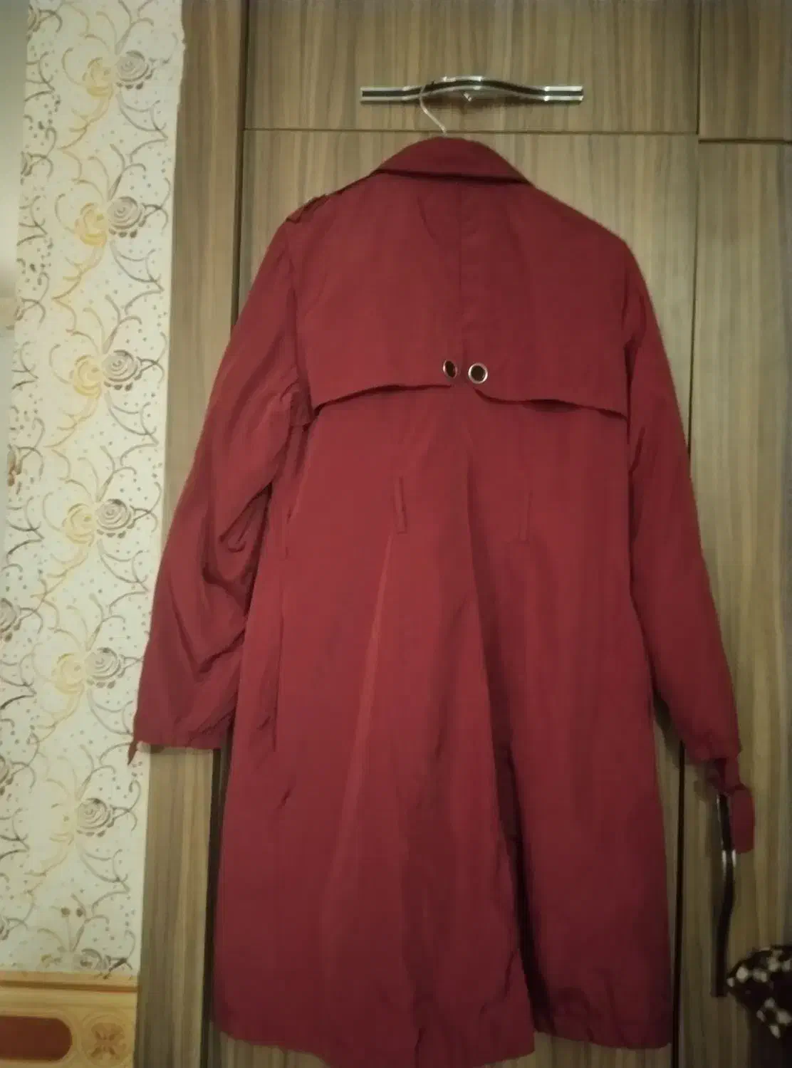 بارونی زنانه|لباس|تایباد, |دیوار