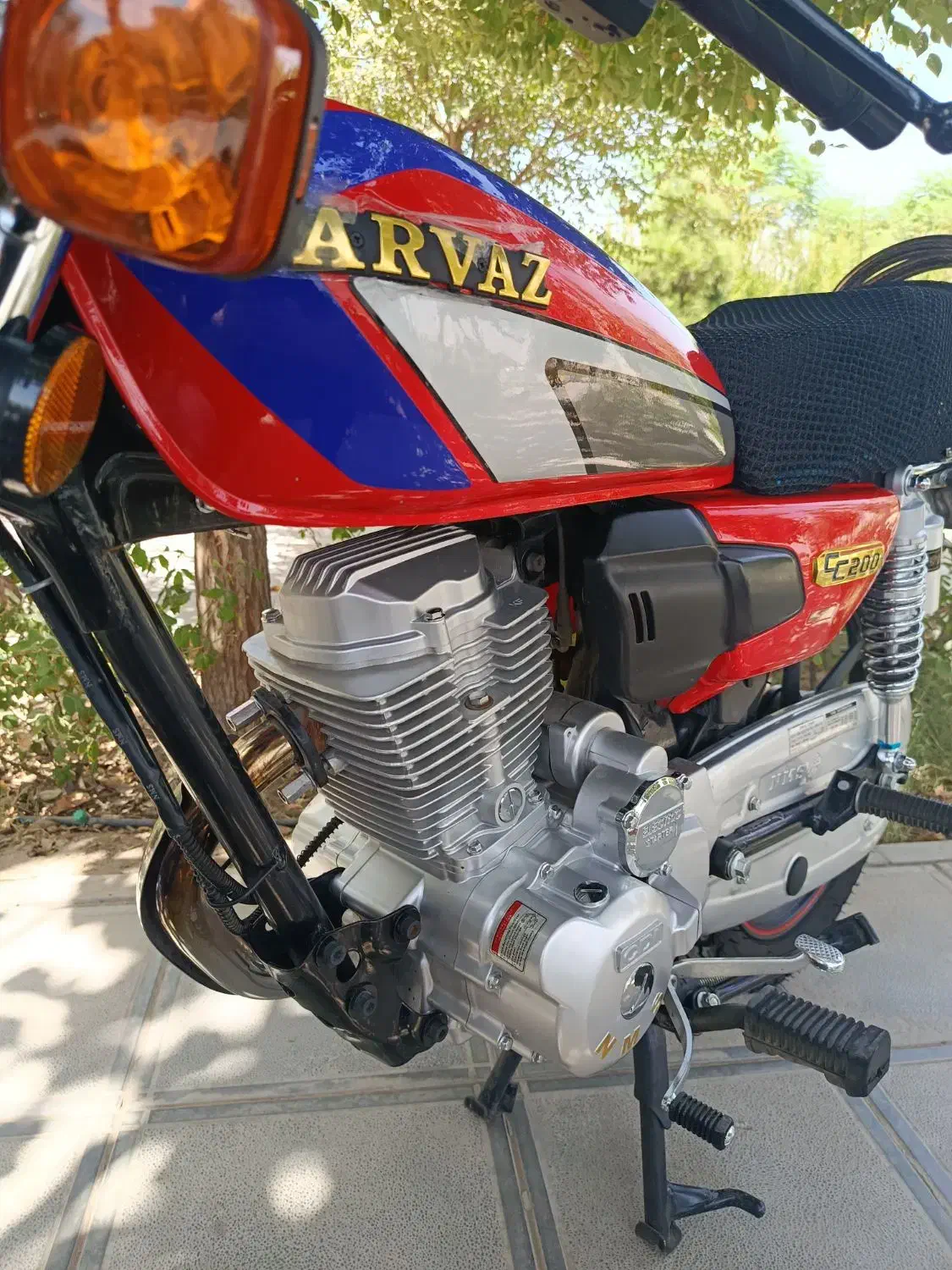 پرواز 200|موتورسیکلت|قم, شاه سید علی|دیوار