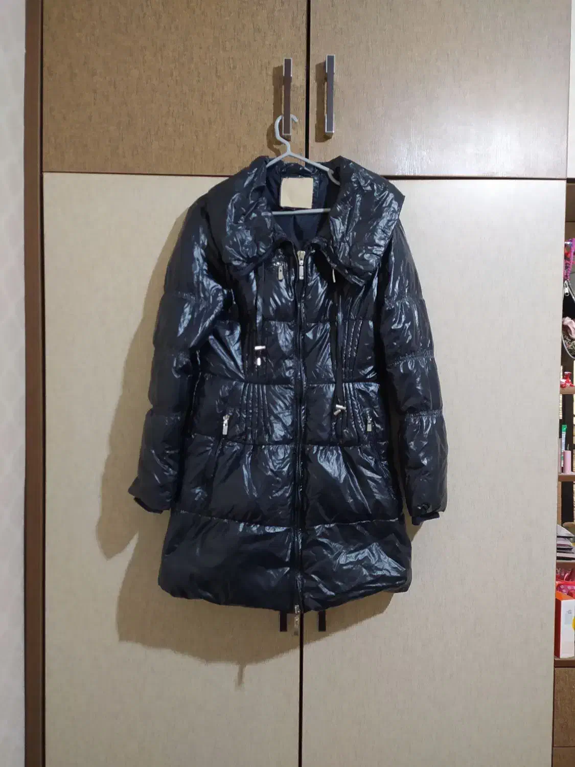 کاپشن|لباس|خرمآباد, |دیوار