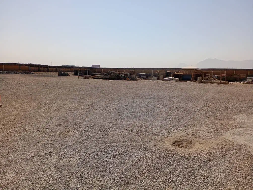 ۱۱هزار متر زمین چهار دیواری جهت انباریا کار دیگه|اجارهٔ دفتر صنعتی، کشاورزی، تجاری|شاهینشهر, برخوار غرب|دیوار