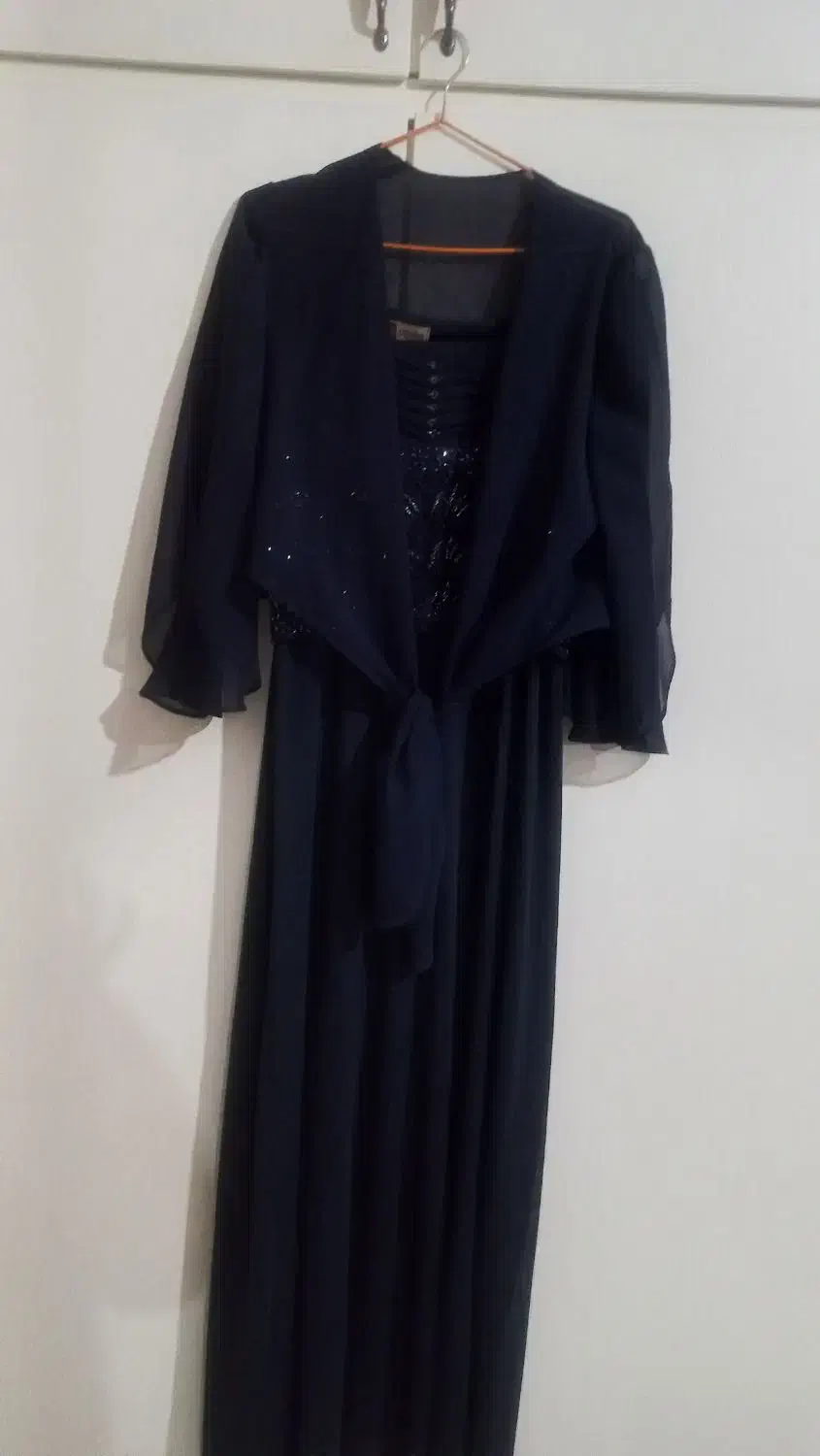 پیراهن مجلسی|لباس|مشکین‌دشت, |دیوار