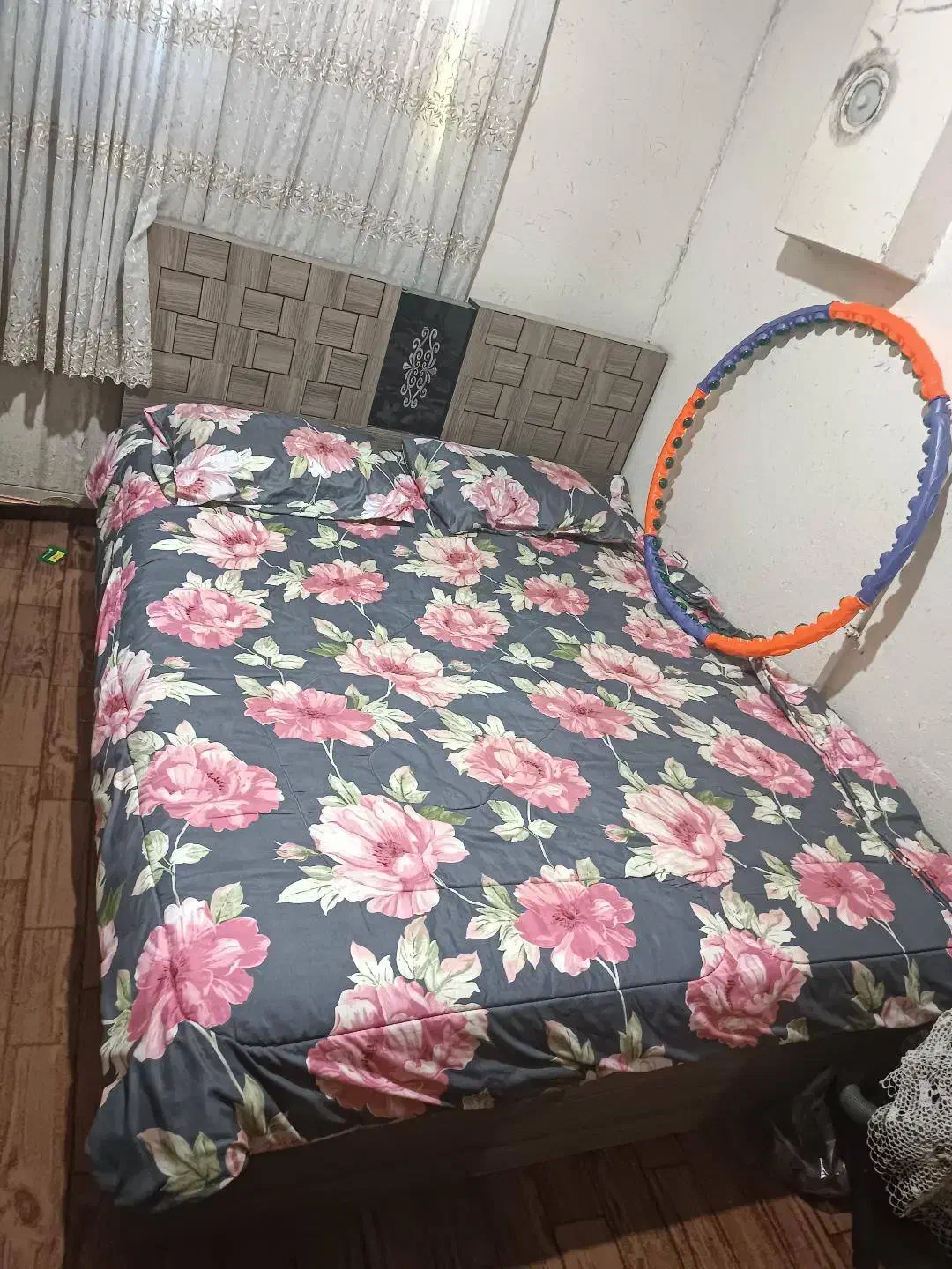 کمد و دراور و تخت دونفره همراه با تشک|تخت و سرویس خواب|همدان, |دیوار