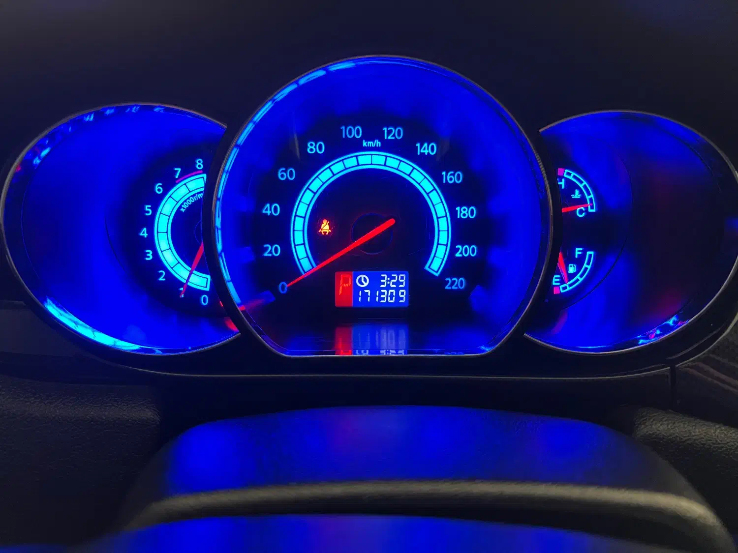 Jac j5 automatic|خودرو سواری و وانت|شاهین‌شهر, عطار|دیوار