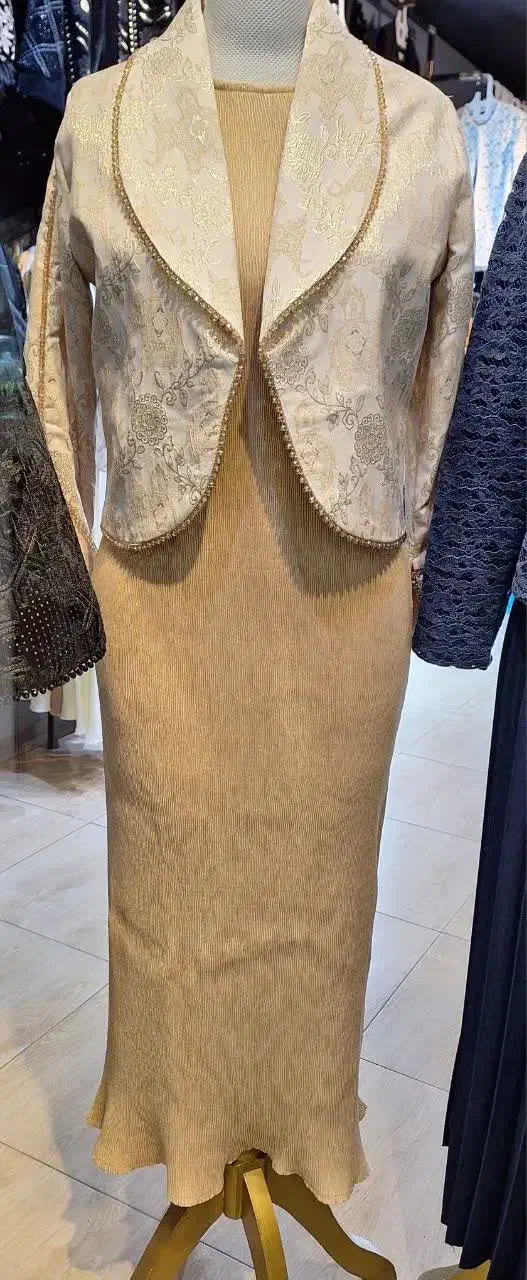 کت سارافون|لباس|رباط‌کریم, شهرک والفجر|دیوار