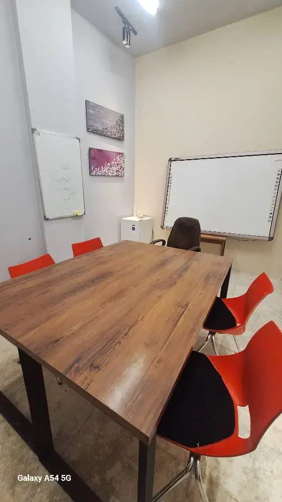 اجاره کلاس آموزشی وهنری|اجارهٔ کوتاه‌مدت دفتر کار و فضای آموزشی|تهران, بهارستان|دیوار