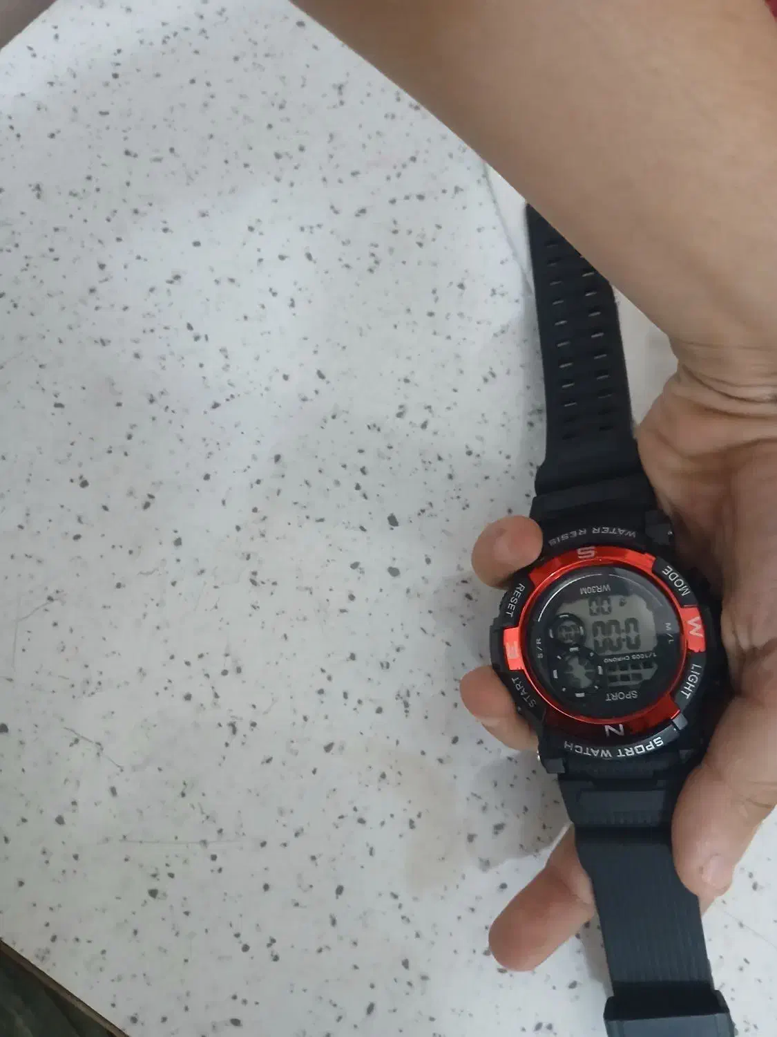 ساعت مچی|ساعت|اصفهان, جلالیه|دیوار