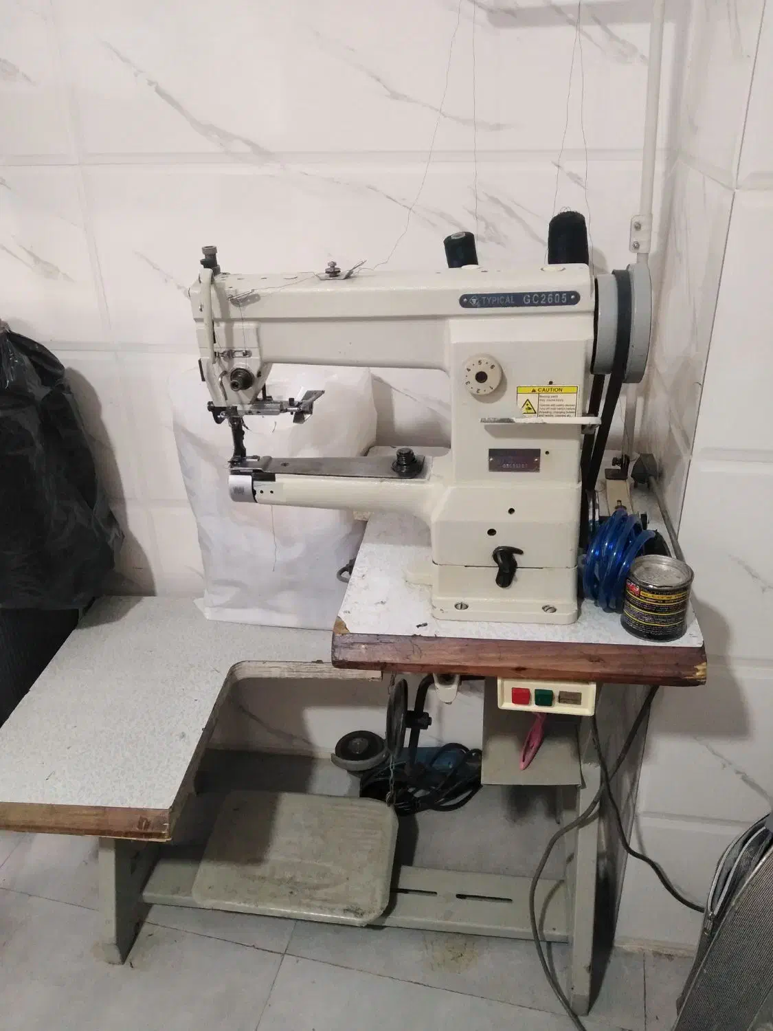 یک عددبطرویک عددراسته|چرخ خیاطی و ریسندگی|تهران, مشیریه|دیوار