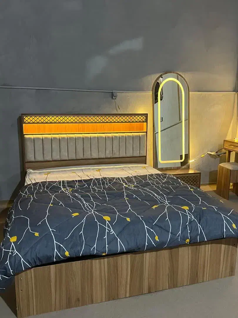 سرویسخواب مدل رومَنس|تخت و سرویس خواب|اصفهان, بهارستان|دیوار