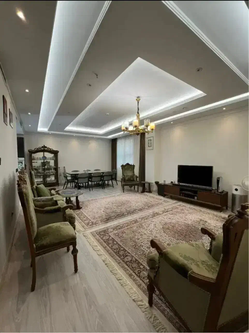 ۱۱۰متر/ برج وی ای پی/ امکانات هتلینگ