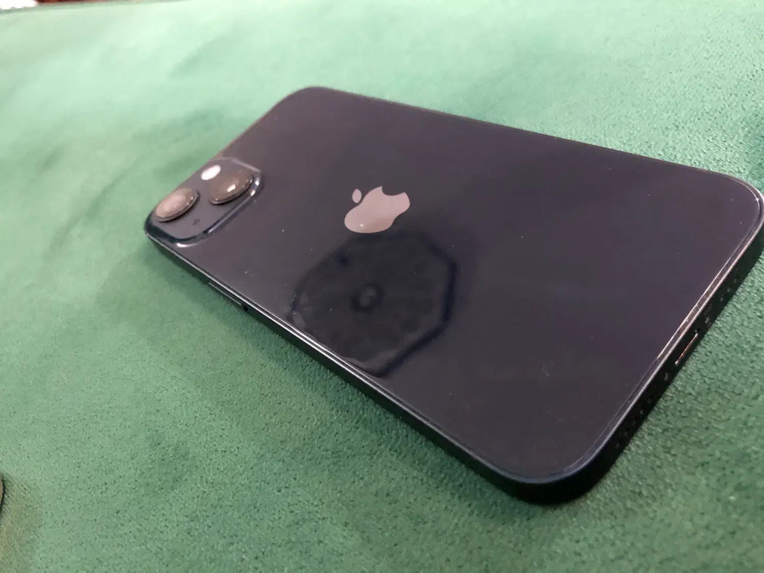 ایفون13نرمال بدون نقطه وتعویضی تمیز و سالم‌باتری92|موبایل|مشهد, شهید قربانی|دیوار