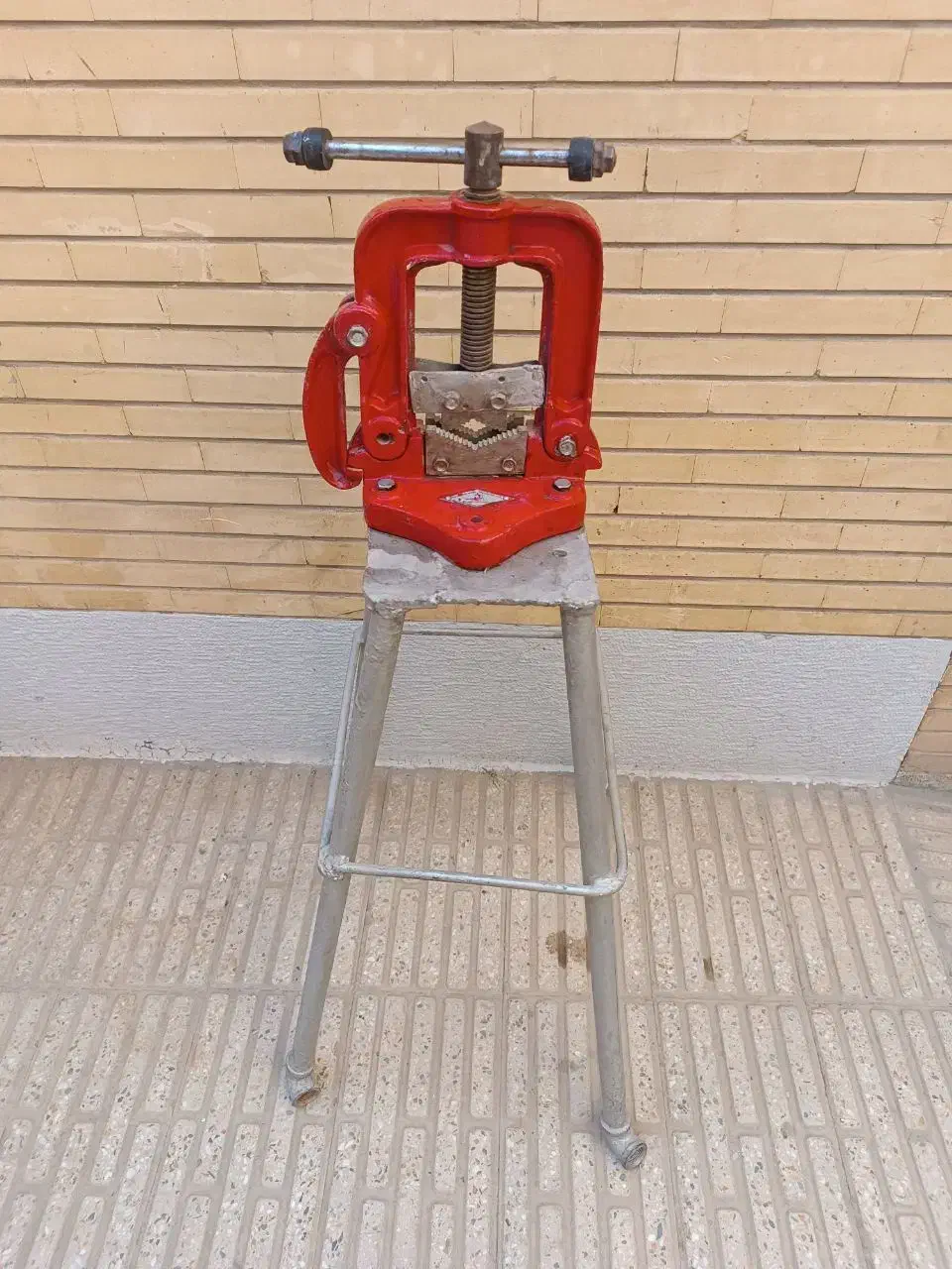 گیره لوله با پایه|ابزارآلات|اصفهان, شهید رجایی|دیوار