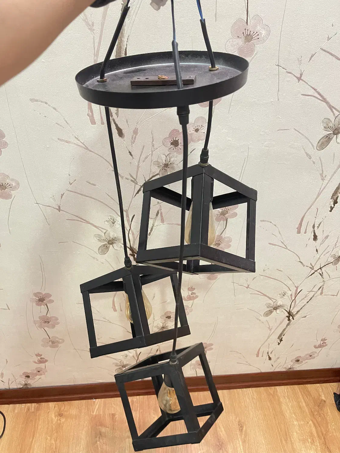 لوستر مشکی|لوستر و چراغ آویز|بروجرد, |دیوار