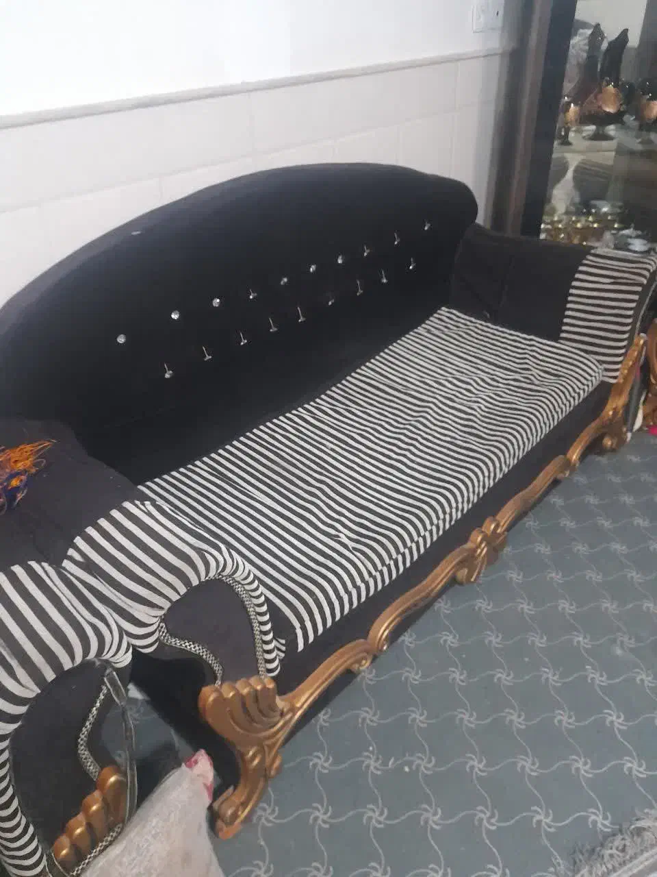 مبل|مبلمان خانگی و میز عسلی|قنوات, |دیوار