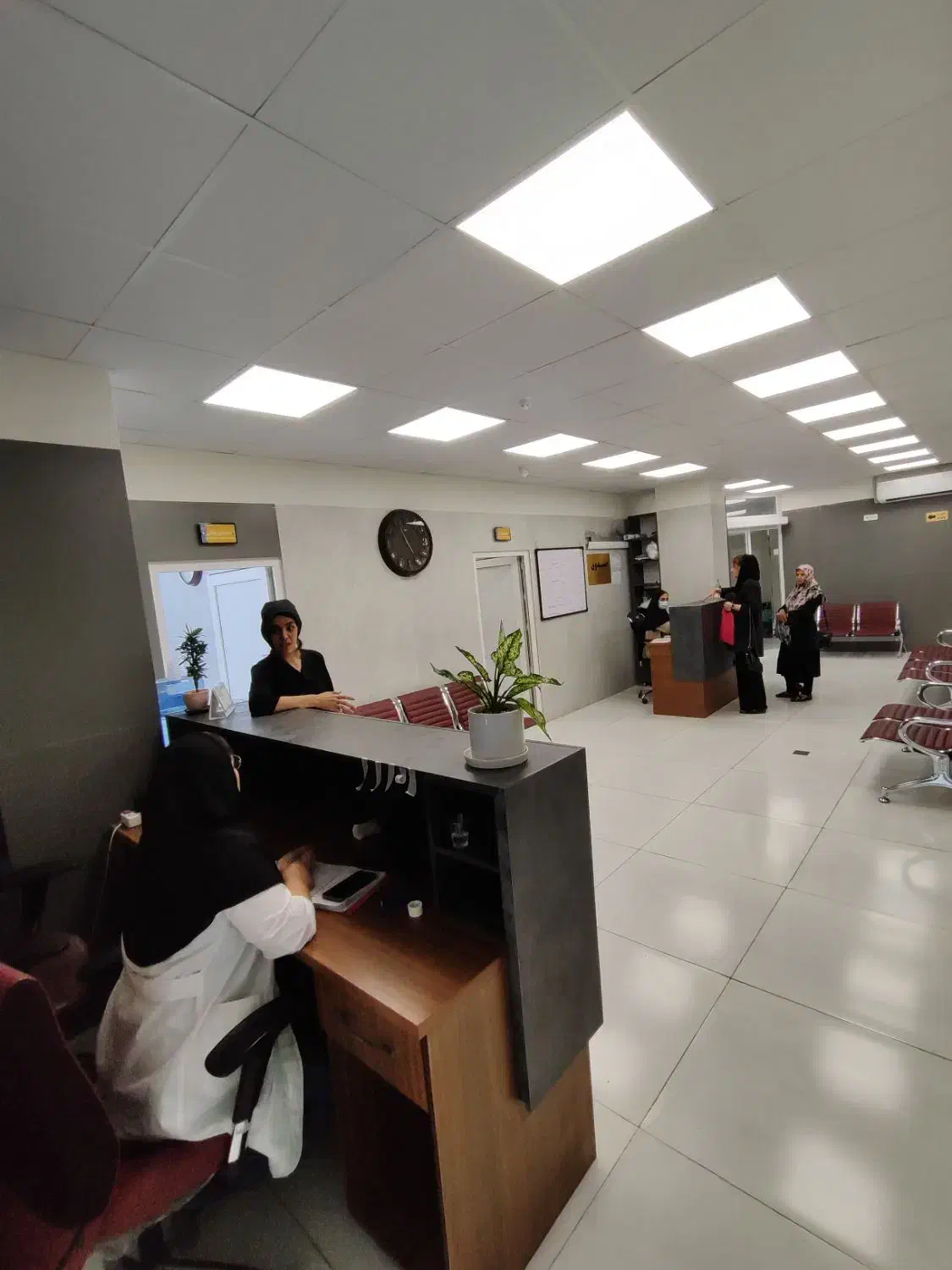 دستیار دندانپزشک|استخدام درمانی، زیبایی، بهداشتی|فردیس, شهرک شهید حسینی|دیوار