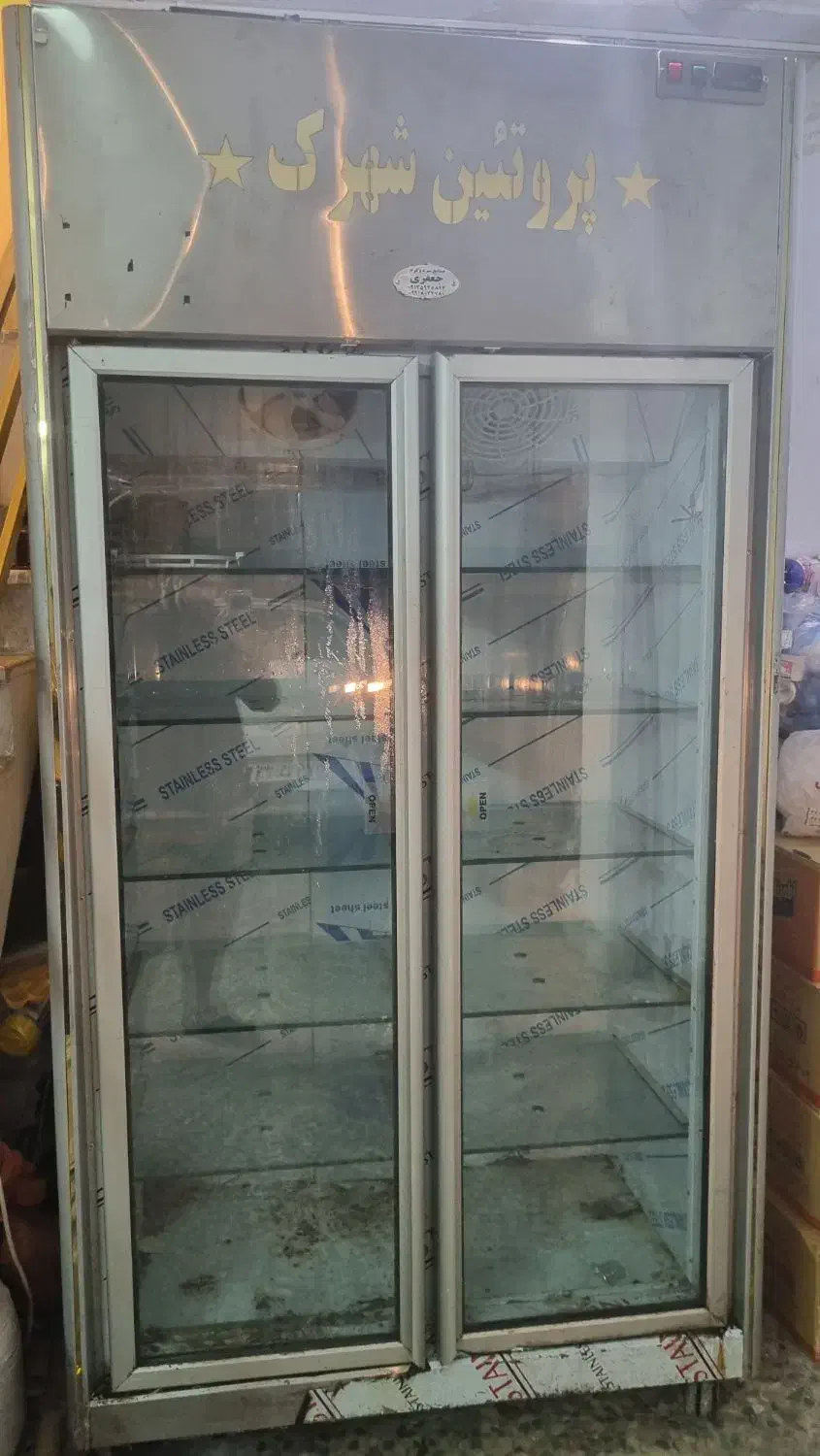 فریزر ایستاده دودرب بدون برفک|فروشگاه و مغازه|لاهیجان, کوی خزر|دیوار