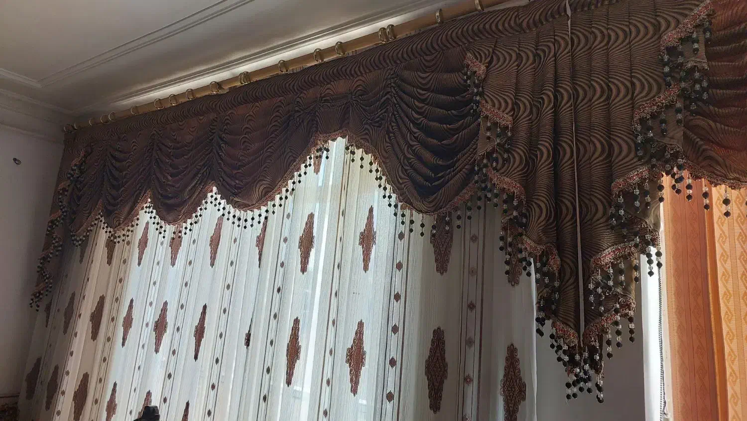 پرده|پرده، رانر، رومیزی|بهار, |دیوار