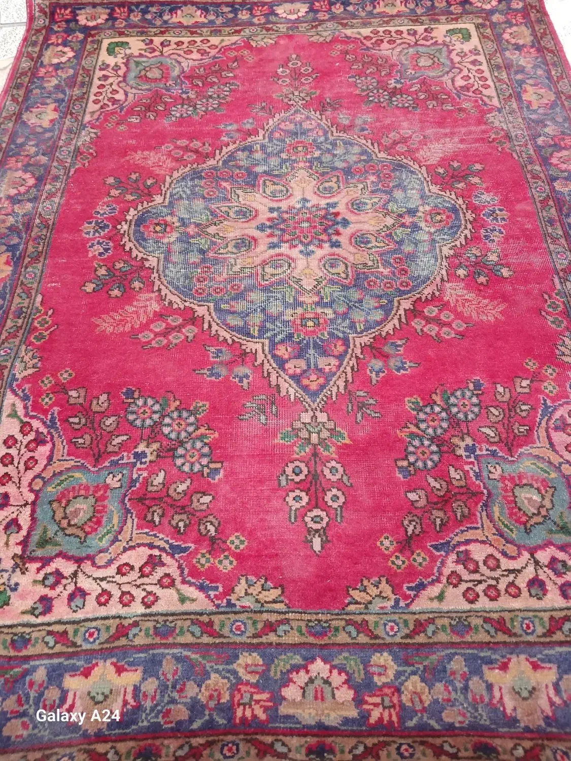 فرش ۴متر|فرش|قدس, شهر‌قدس|دیوار