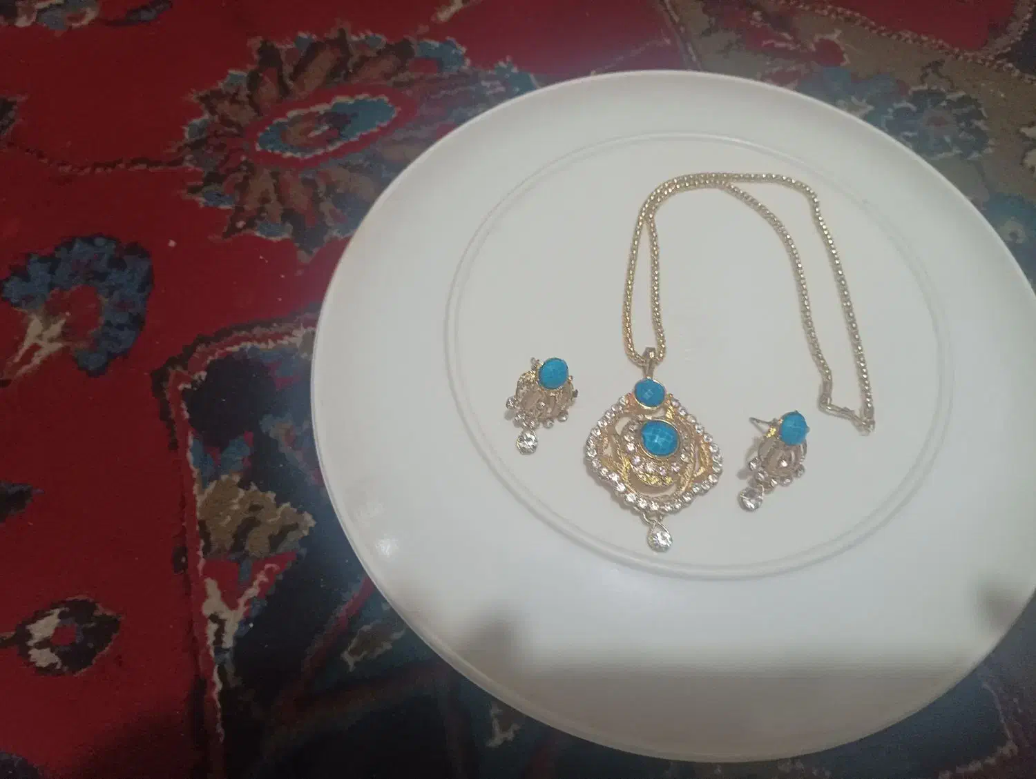 باسلام خدمت دوستان عزیز گردنبند با گوشواره|بدلیجات|کرمان, |دیوار