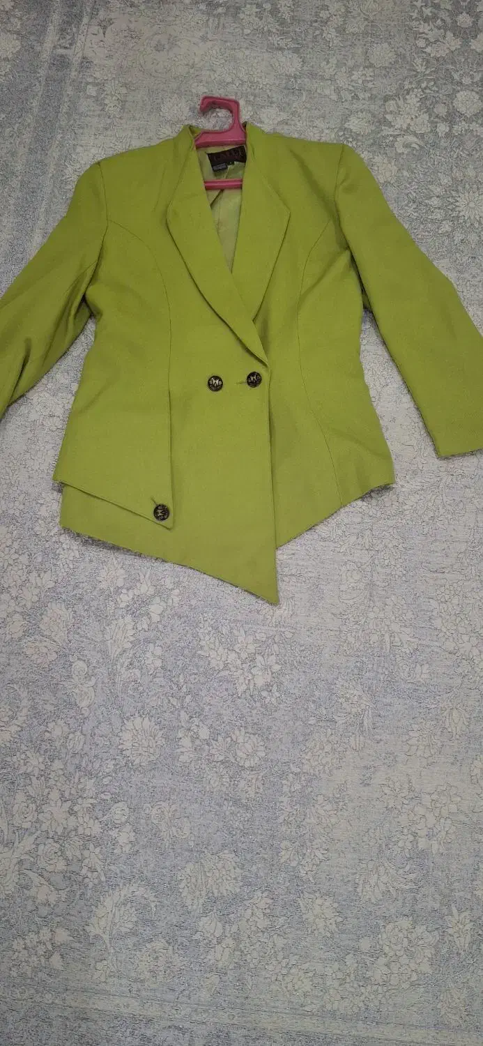 کت شلوار زنانه|لباس|ریگ, |دیوار