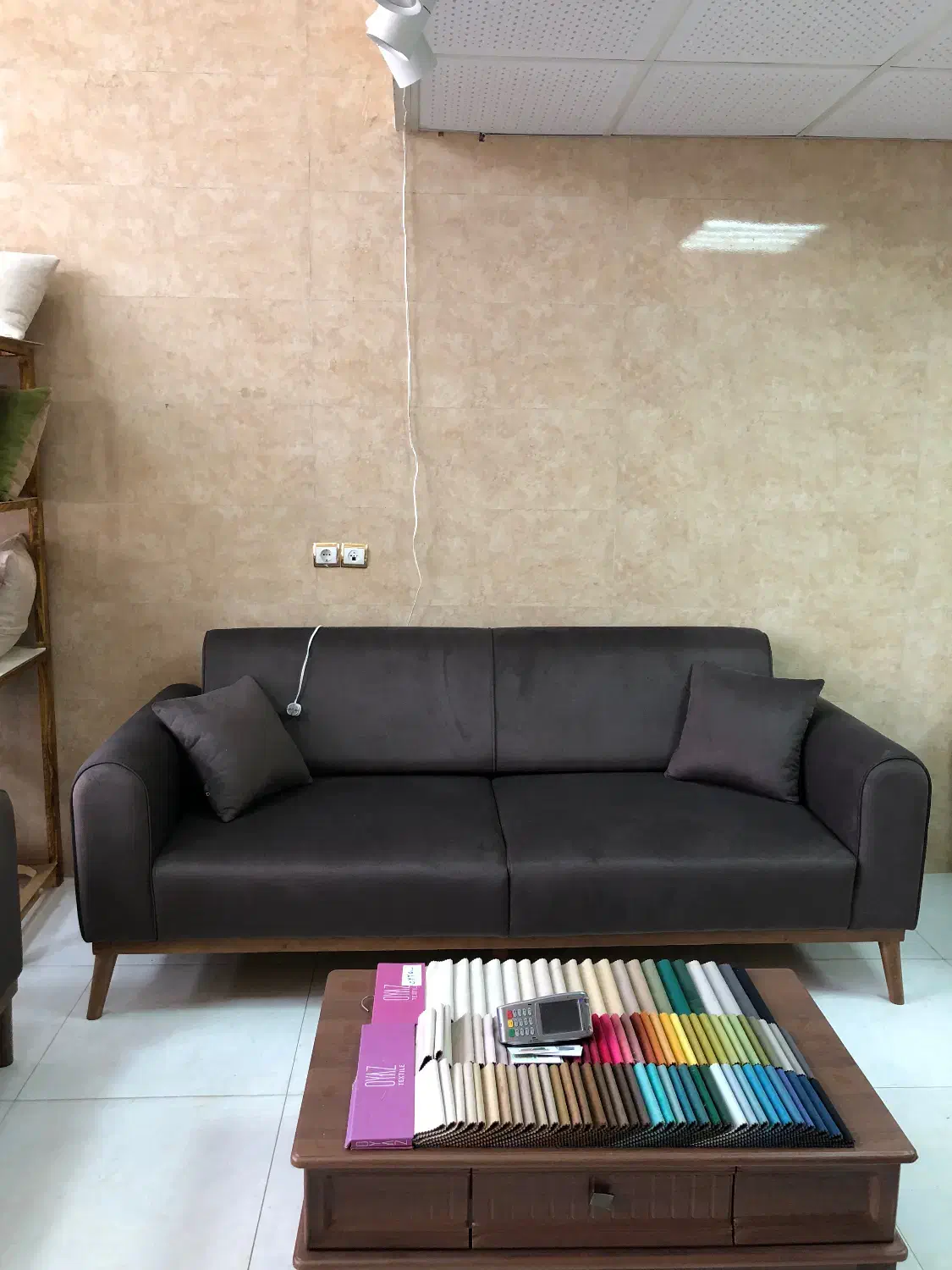 مبل ۸ نفره با ۱۳ تومن تخفیف|مبلمان خانگی و میز عسلی|تبریز, |دیوار