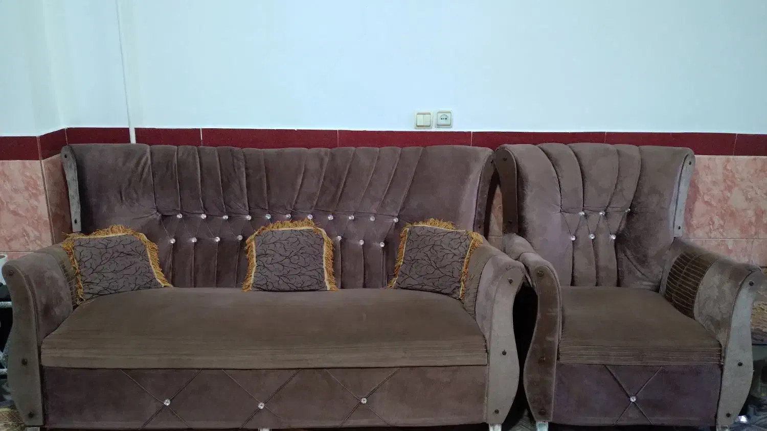 مبل راحتی۷نفره|مبلمان خانگی و میز عسلی|میانه, |دیوار