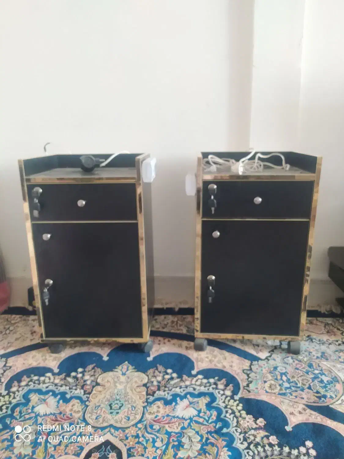 مقداری لوازم آرایشگاه به فروش میرسد|آرایشگاه و سالن‌های زیبایی|مشهد, شهید قربانی|دیوار