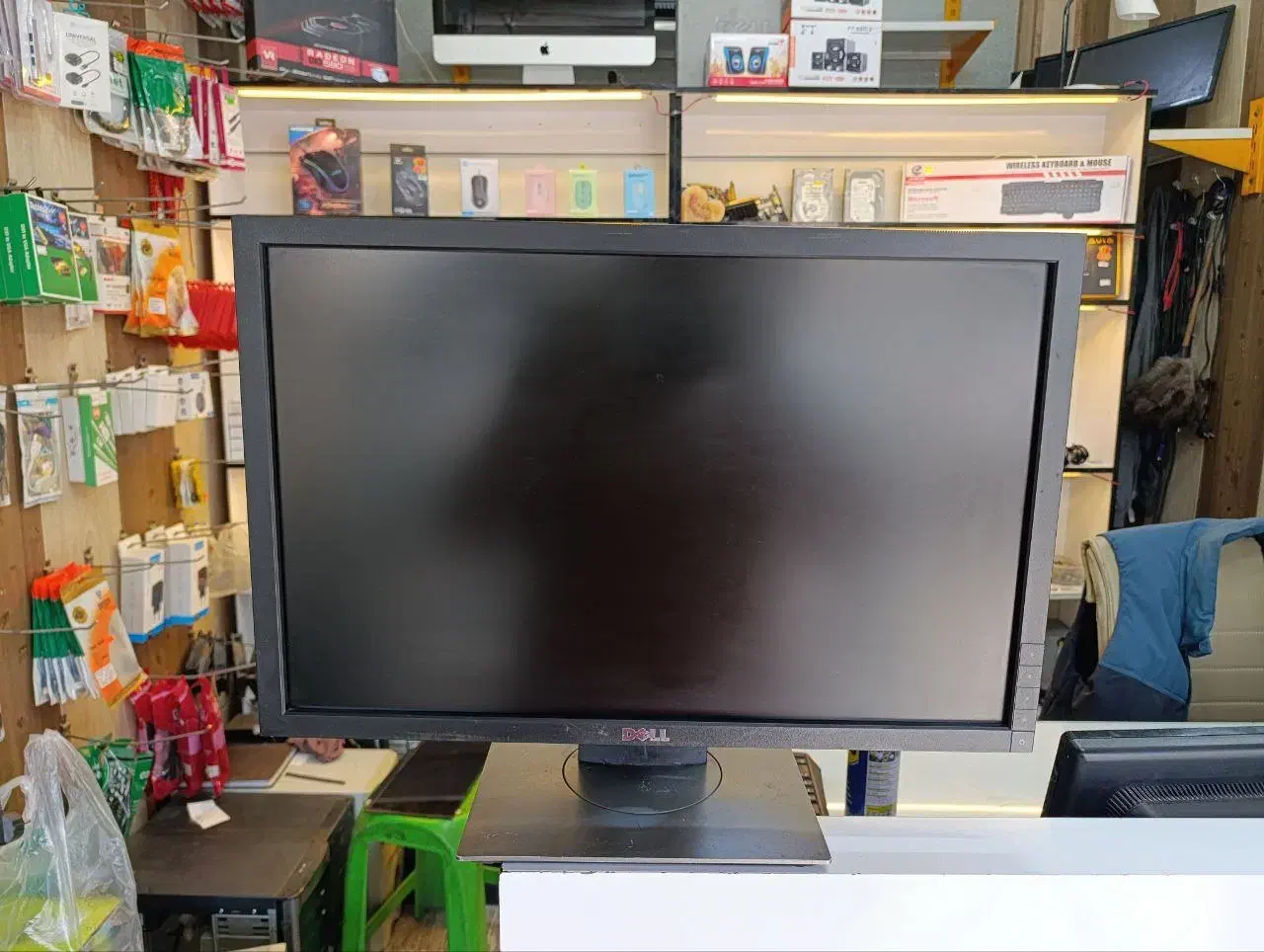 مانیتورdell|قطعات و لوازم جانبی رایانه|مشهد, سرافرازان|دیوار