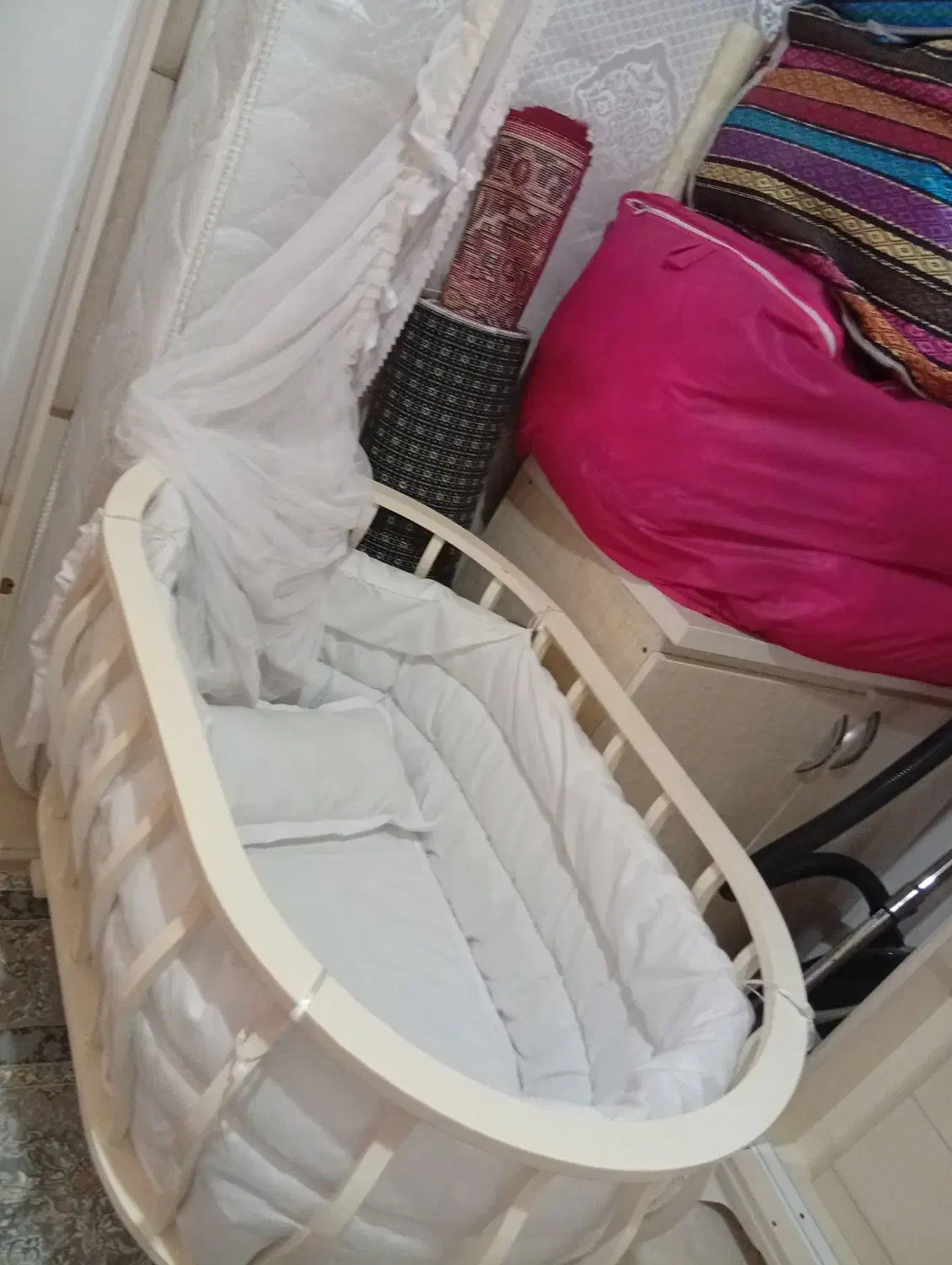 گهواره کودک|تخت و صندلی بچه|ارومیه, |دیوار