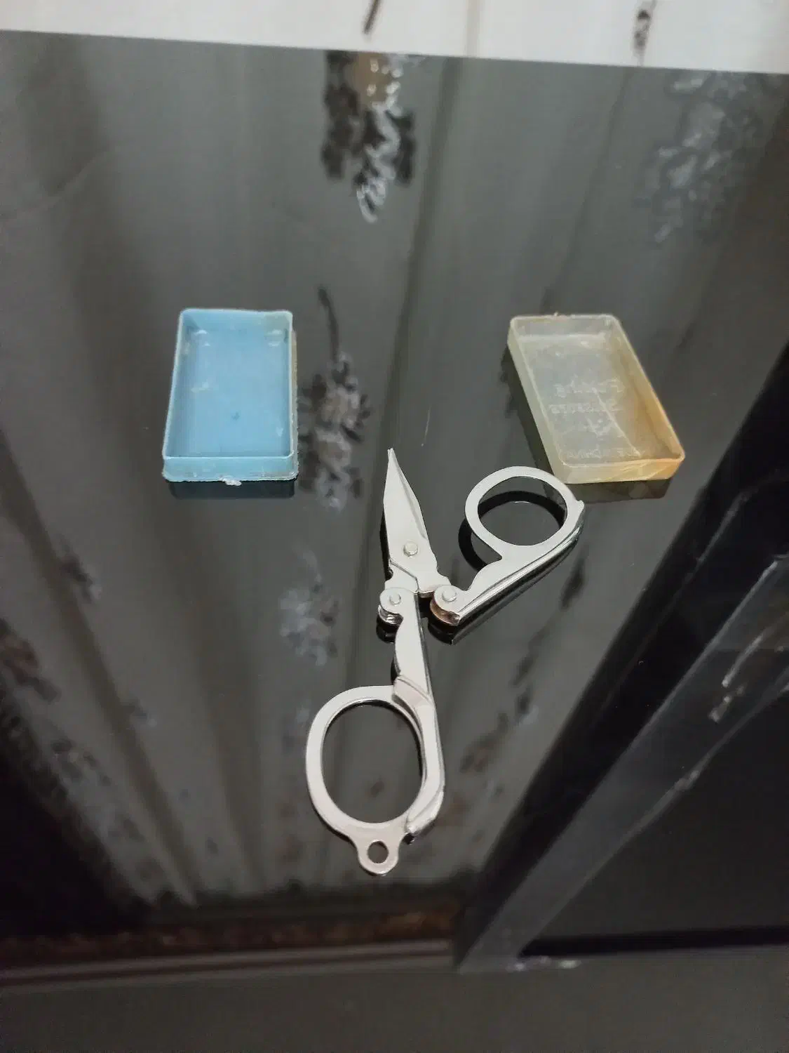 قیچی آرایشگری قدیمی استیل ناخن گیر استیل۳عدد|کلکسیون و سرگرمی|شیراز, شهرک فرهنگیان|دیوار