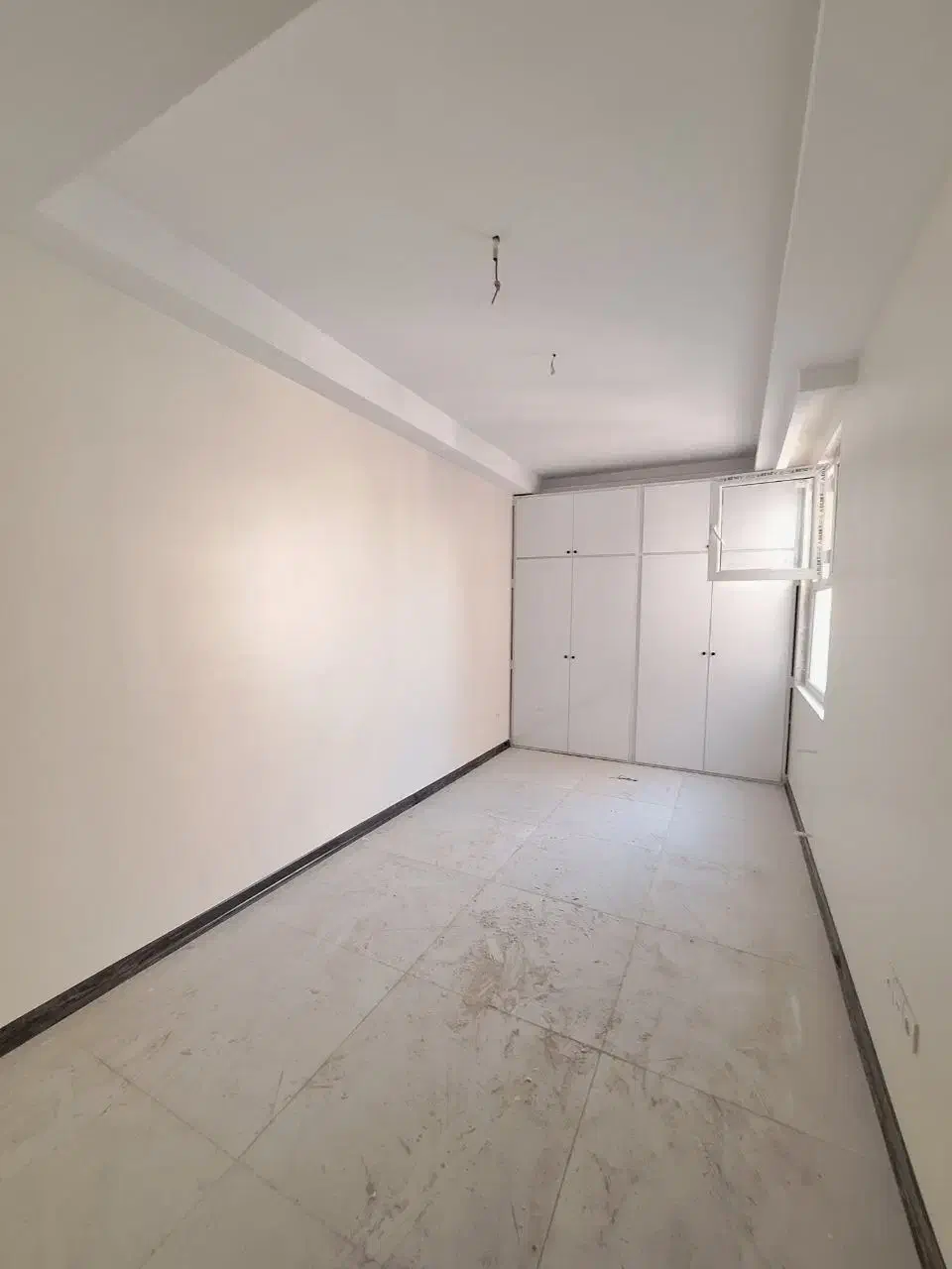 طبقه‌آخر/۸۵مترنوساز/فول امکانات/کلیدنخورده