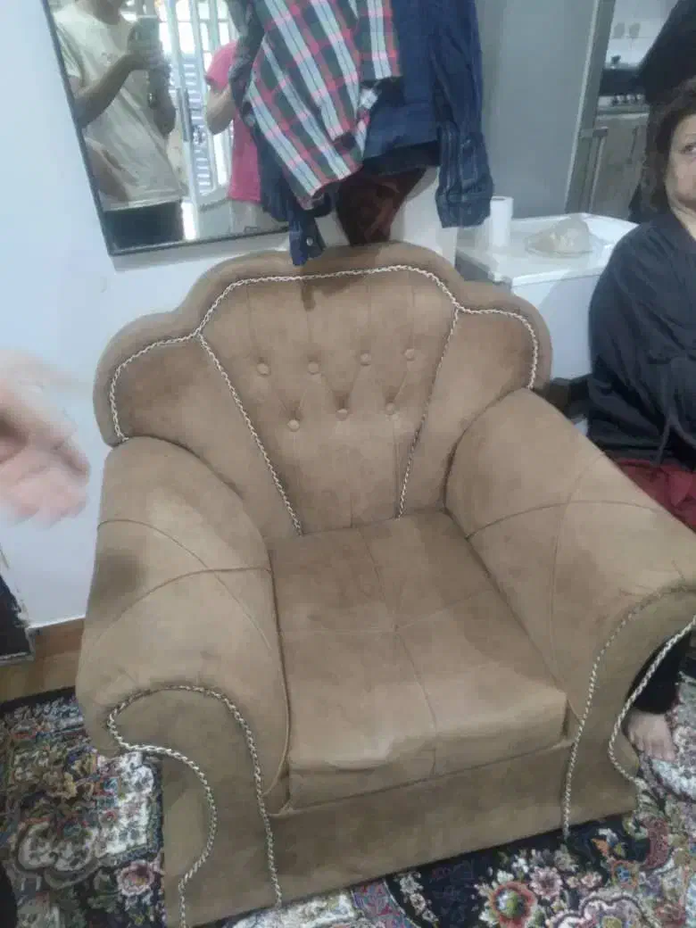 مبل سالم تمیز|مبلمان خانگی و میز عسلی|رشت, خرسندی|دیوار