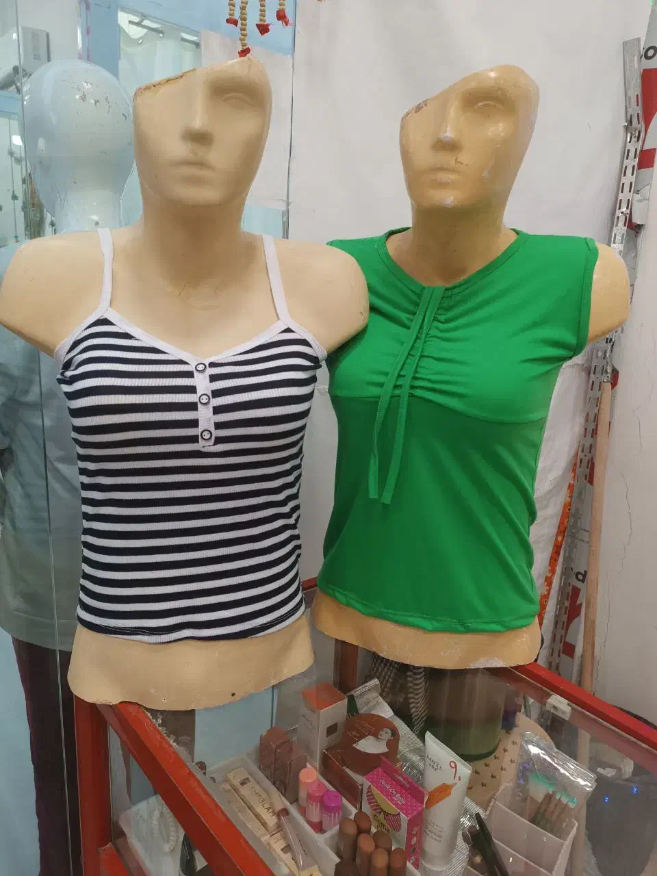 حراج لوازم پوشاکی|فروشگاه و مغازه|زابل, |دیوار