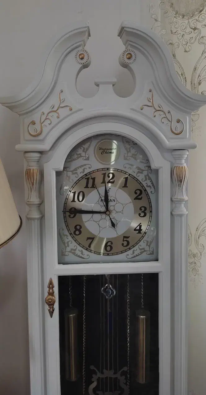 ساعت ایستاده سفید رنگ دیواری|ساعت دیواری و تزئینی|همدان, |دیوار