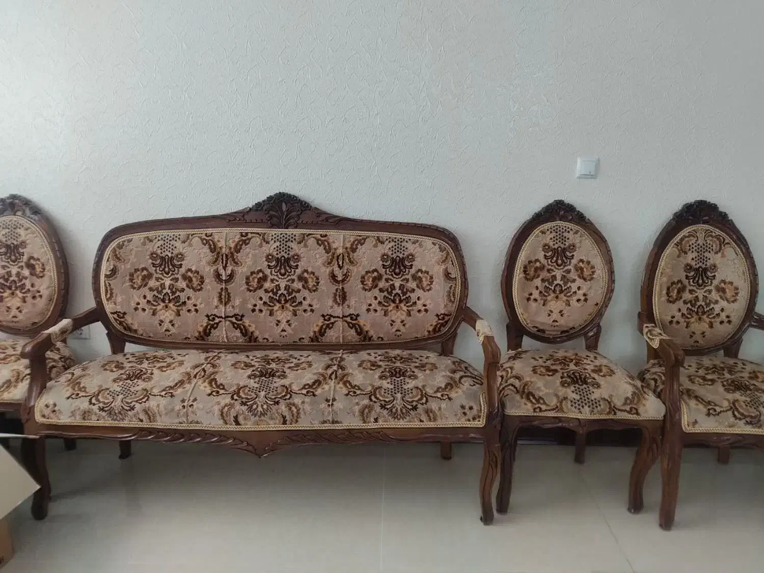 مبلمان و ناهار خوری با میز 4نفره|مبلمان خانگی و میز عسلی|شاهینشهر, مورچه خورت|دیوار