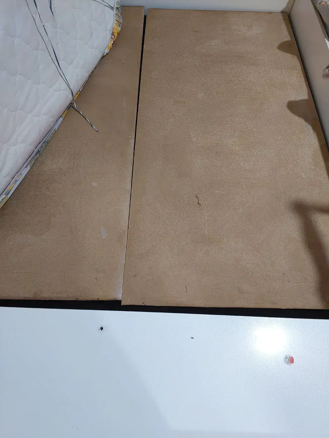 کفی تخت|تخت و سرویس خواب|شاهینشهر, عطار|دیوار