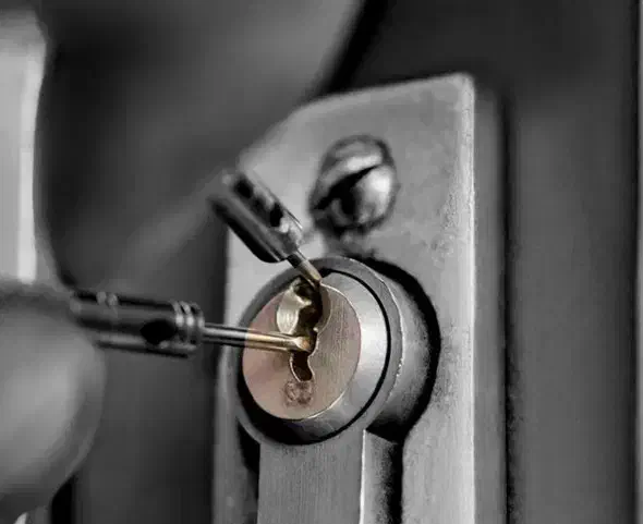 قفلساز/کلیدساز/بازکردندرب ماشینومنزل|خدمات پیشه و مهارت|اصفهان, بابوکان جنوبی|دیوار