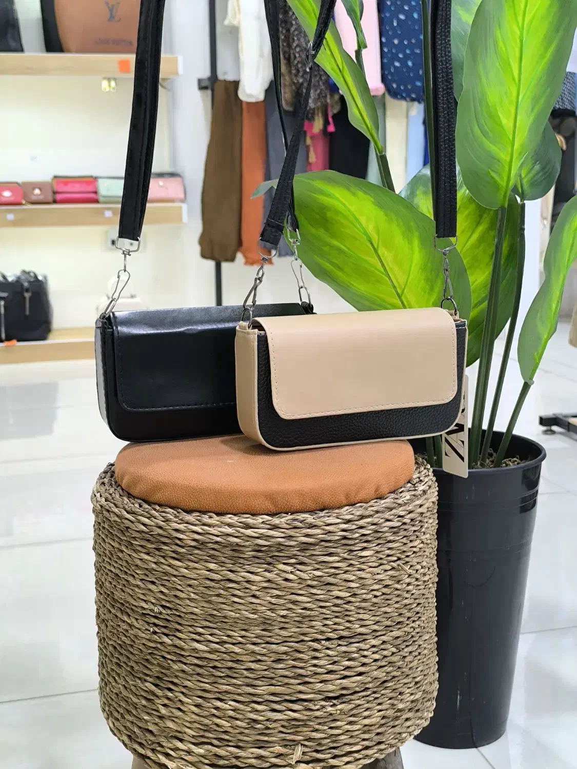 کیف مینیمال و پاسپورتی / کیف زنانه|کیف، کفش، کمربند|ایلام, |دیوار