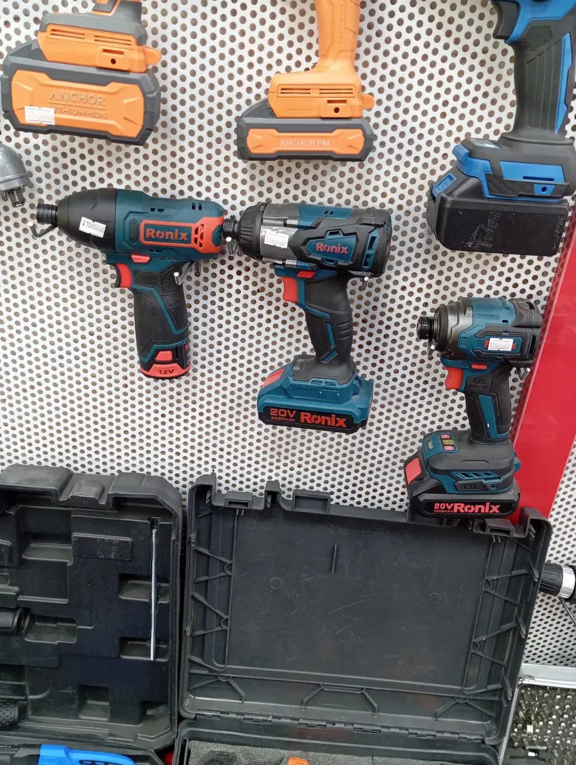 رونیکس انواع دریل شارژی و پیچ گوشتی شارژی رونیکس|ابزارآلات|قم, بنیاد|دیوار