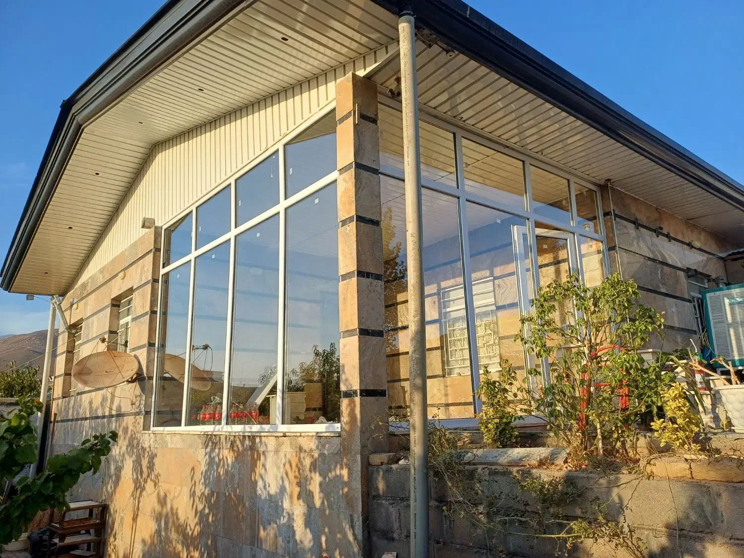 درب پنجره یو پی وسی توری پیلیسه|خدمات پیشه و مهارت|هشتگرد, هشتگرد قدیم|دیوار