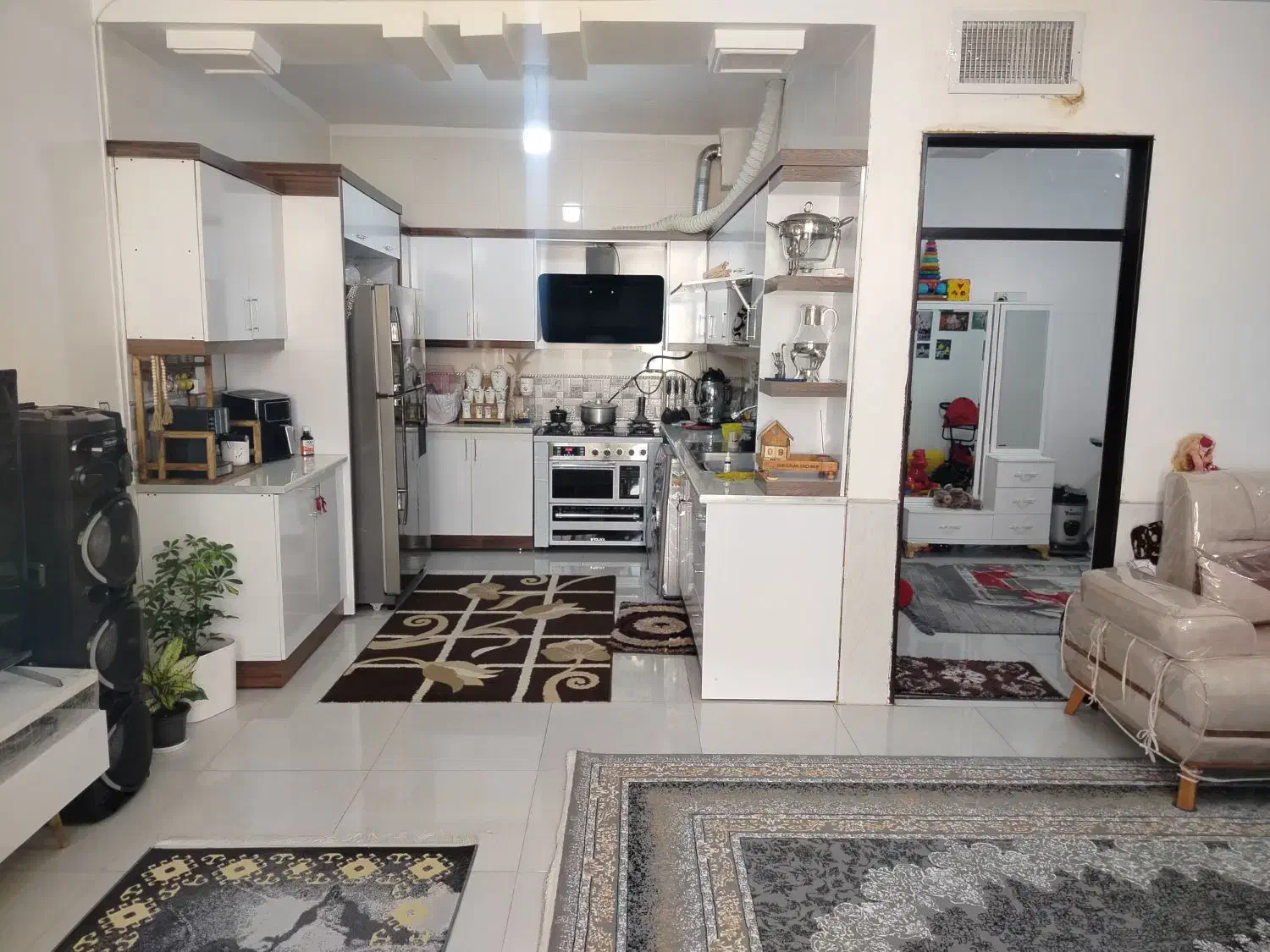 خونه سند6دنگ.فروشی.بهشتی 8/۵|فروش خانه و ویلا|نیشابور, سرآب کوشک|دیوار