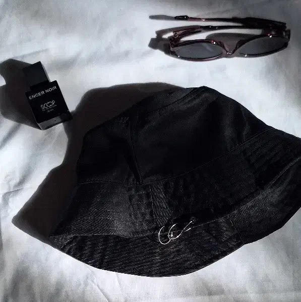 کلاه مشکی|لباس|زنجان, |دیوار