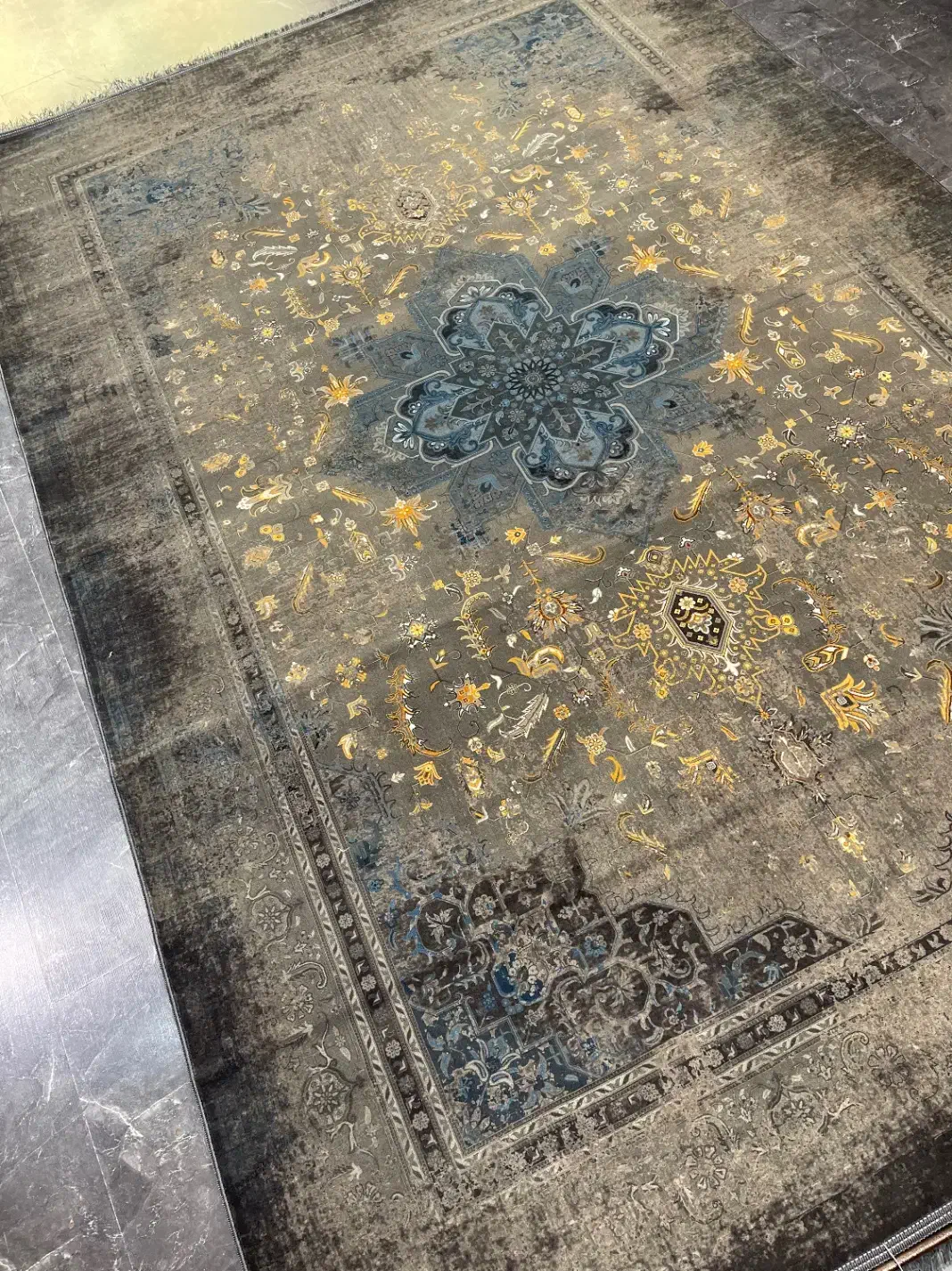 فرش هریس طوسی آبی تخفیفی|فرش|تهران, هروی|دیوار